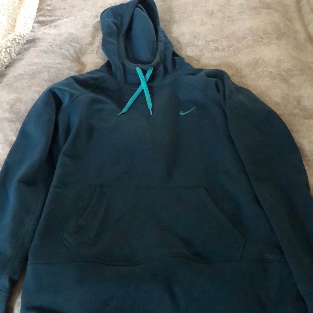 Nike Therma-Fit Hoodie